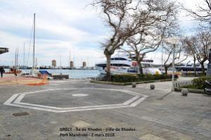 009- Rhodes Centre- Port d'honneur